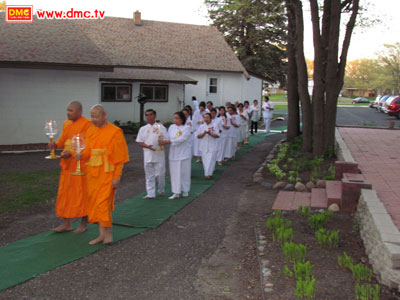 วันวิสาขบูชาวัดพระธรรมกายมินเนโซต้า